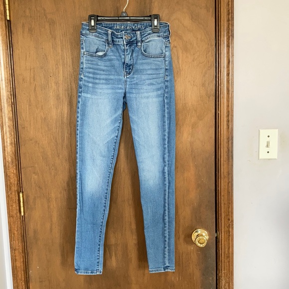 American Eagle Outfitters Denim - American Eagle hi rise jegging next level stretch size 2 regular